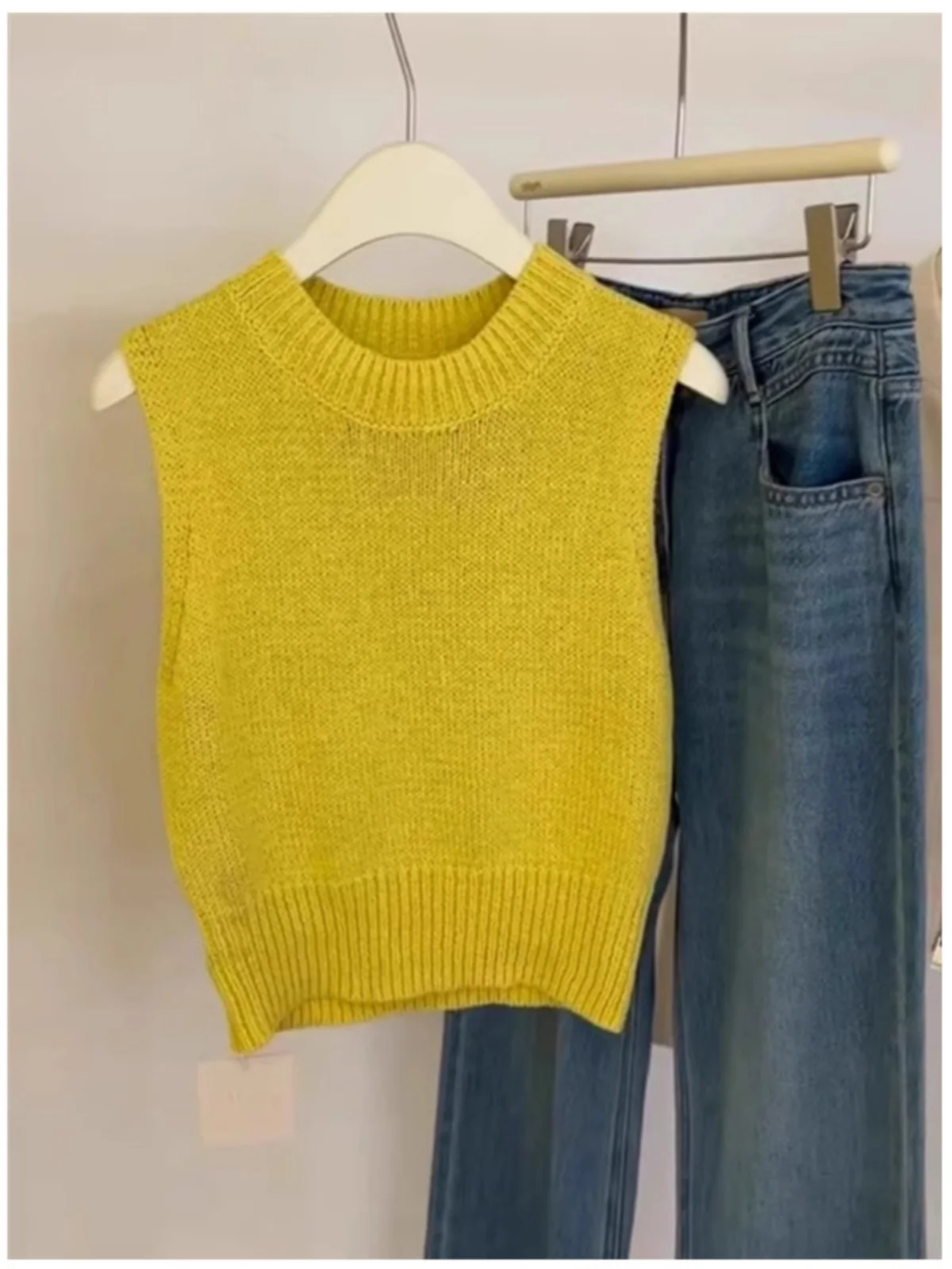 

Yellow Knitted Sweater Vest Women's Autumn Winter Sleeveless Pullover Knitwear Short Style Commute Korean Version Wool Blend