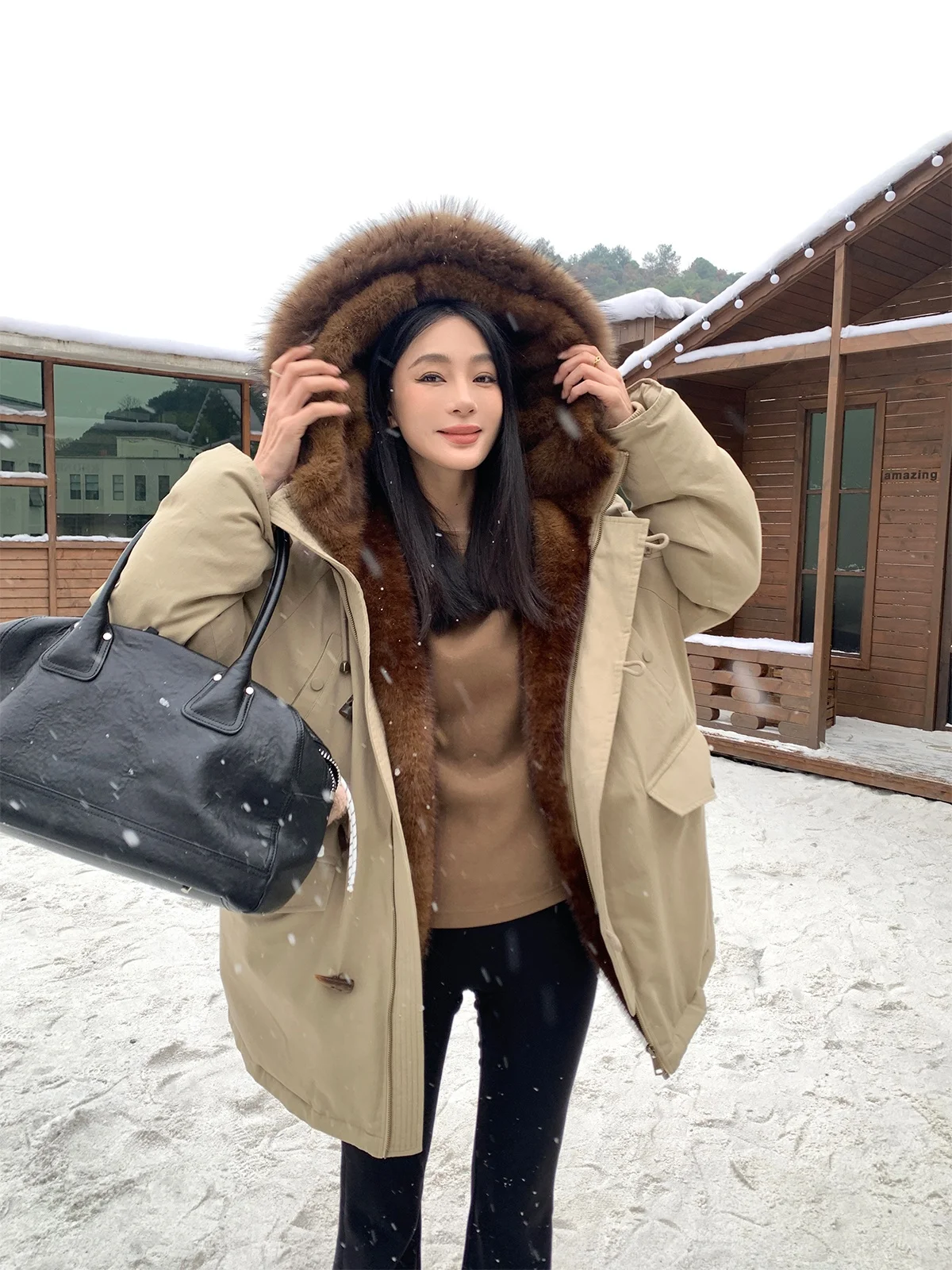 

ZhouMiao 90 White Duck down Lapel Parka Women's Winter Coat Windproof Warmth Hooded Zipper Closure Regular Fit