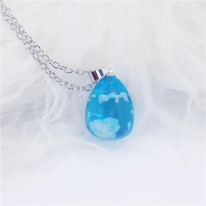 Collar elegante con colgante de Luna y bola redonda de resina transparente para mujer, collar de cadena de nube blanca y cielo azul, joyería de moda, regalos para niña