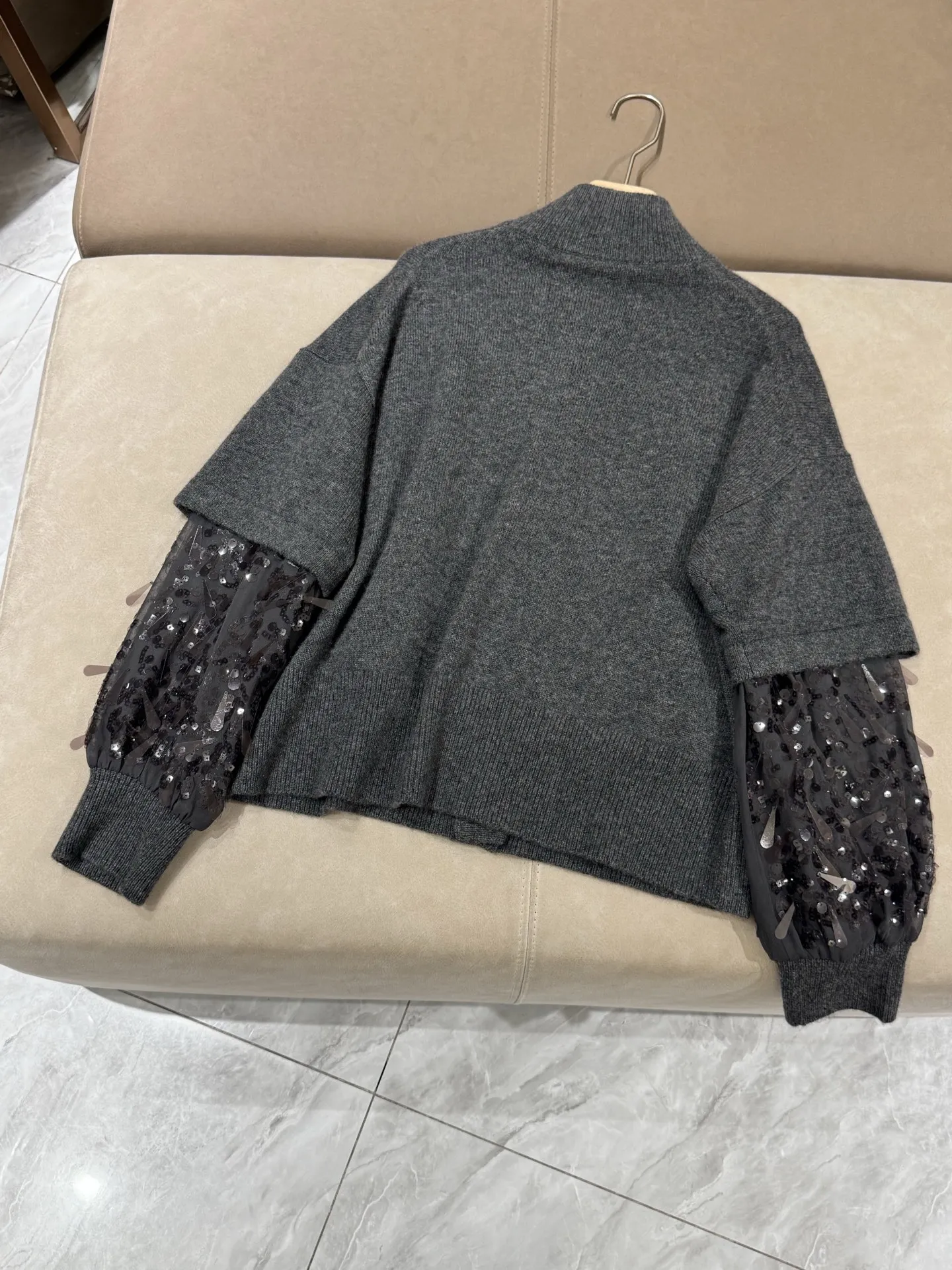 Новый осенне-зимний женский высококачественный кашемировый вязаный кардиган с шелковыми рукавами с пайетками, модный и универсальный