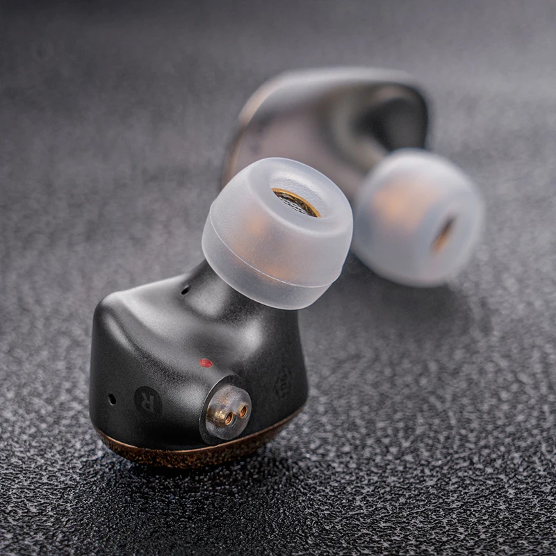 Whizzer EASYTIPS SS20 ซิลิโคนชนิดใส่ในหู Eartips XS/S/M/L ขนาด 4 คู่ใน 1 กล่อง