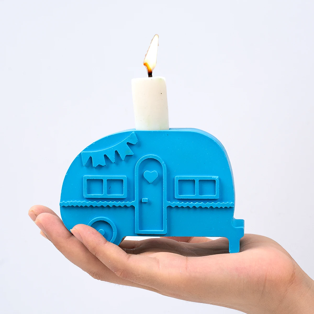 3D Cartoon Car Candlestick Silicone Molds Gypsum Concrete Casting Baby Bus Shape Scented Candle Holder Mold Home Decor Supplies