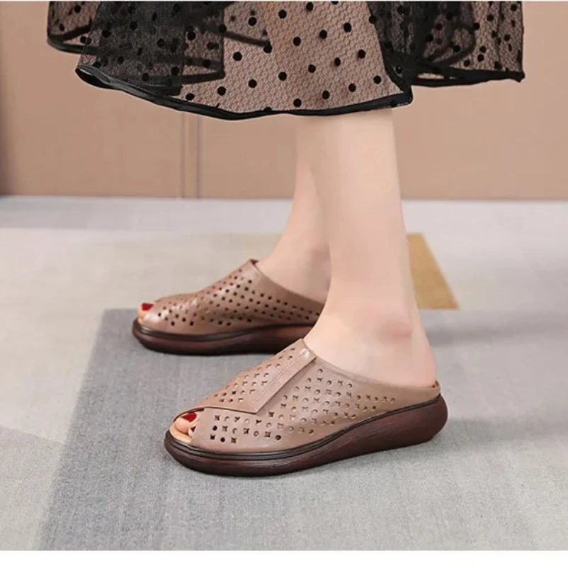 2025 4 سنتيمتر النعال الساخن النساء منصة إسفين مريح موضة السيدات الصيف الصنادل مريح الطبيعية جلد طبيعي بيع الأحذية جوفاء #4