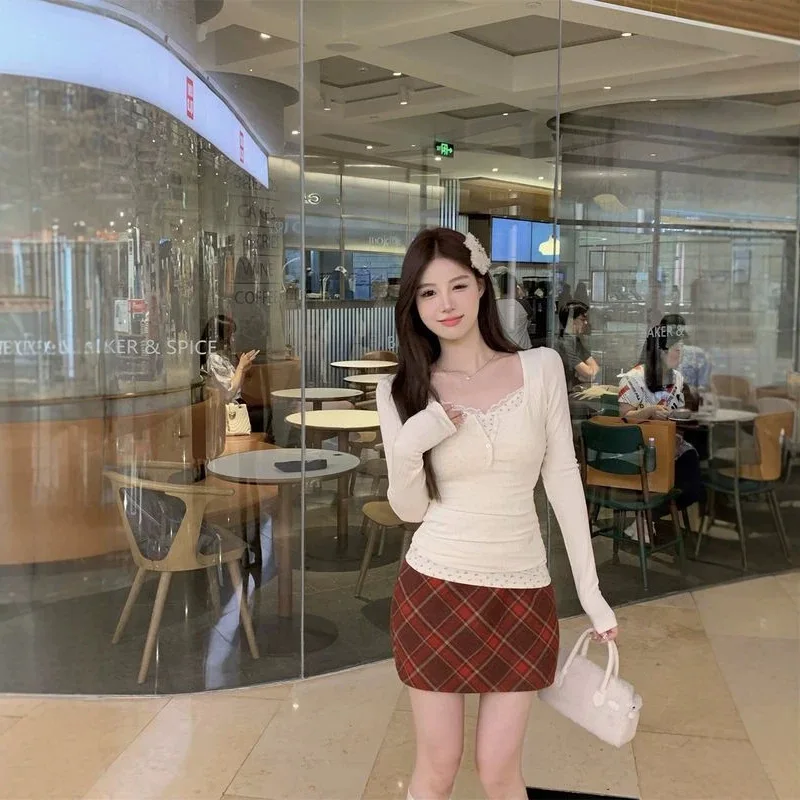 Slim Fit Long Sleeve Lace Trim Base Shirt Women's Floral Print Design Sense Underwear Top Girls' Style Polyester Fabric
