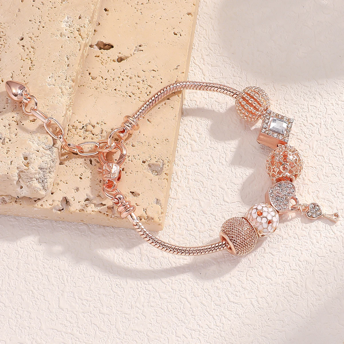 سوار مقلاة للعائلة متعدد العناصر مطرز بالخرز ، موضة نسائية ، سوار مفتاح ، تاريخ ، سفر ، مأدبة ، حفلة ، عطلة ، هدية خلع الملابس ، 1.