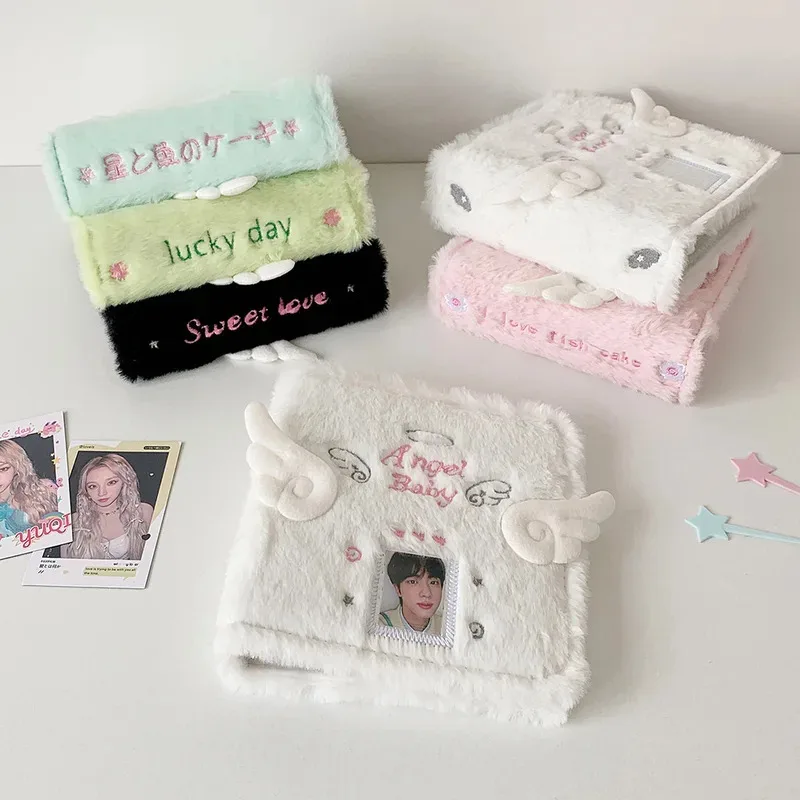 Álbum de tarjetas de hojas sueltas con alas de Ángel de peluche estilo INS, exhibición de almacenamiento de fotos de ídolo bonito coreano para sesión fotográfica Kpop