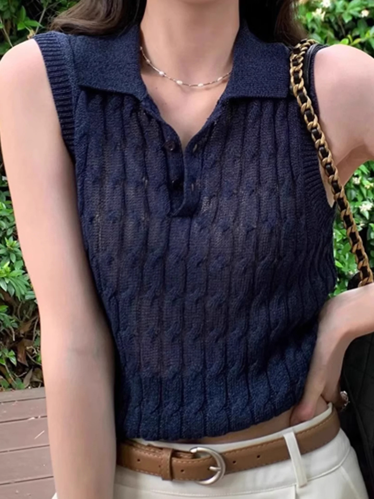 스타일리시한 단색 조끼, 루즈핏 민소매 니트 스웨터, 고급스러운 오버헤드 디자인, 출퇴근 패션, 한국 스타일, 레귤러 핏