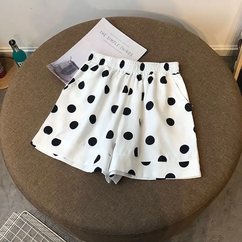 

Свободные универсальные молодежные винтажные повседневные шорты трапециевидной формы с эластичной резинкой на талии в горошек, модные широкие брюки с принтом, трендовая женская одежда