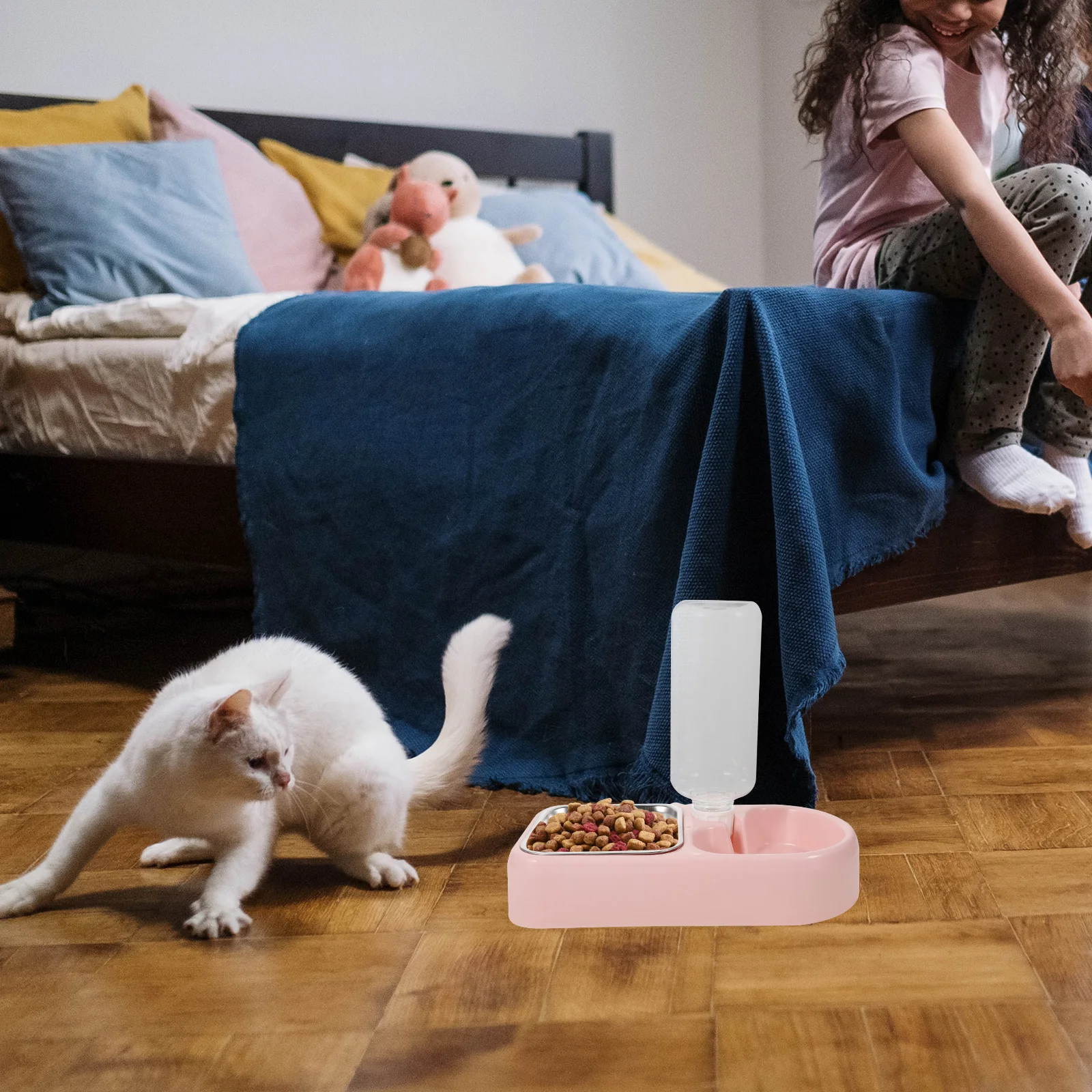 

Pet Water Feeder Unique Design Automatic Drinking Bowl For Dog Cat Smooth High-Density Puppy Water Feeder Pet Supplies