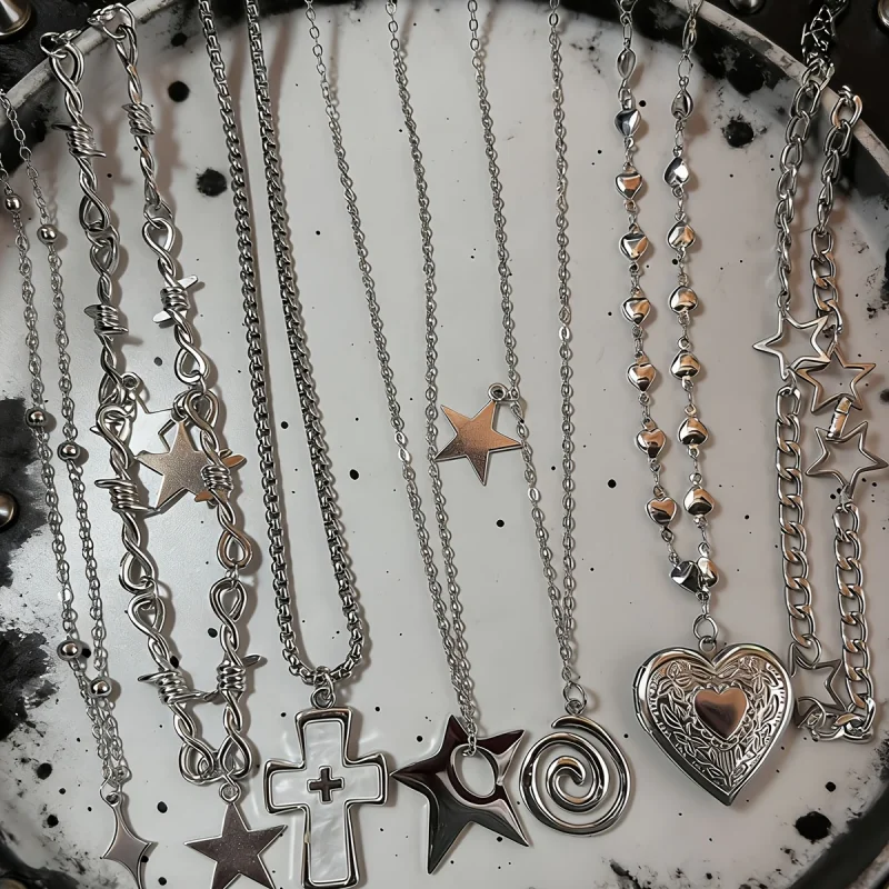 7Pcs Y2K Heart-shaped pendant necklace set silver spiral twisted chain aesthetic stackable neck women's aesthetic jewelry
