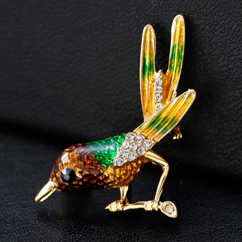 Colorful Bird Lapel Pins Fashion Enamel Badges Clothes Jackets Backpacks Decorations Funny Hard Pins Badge