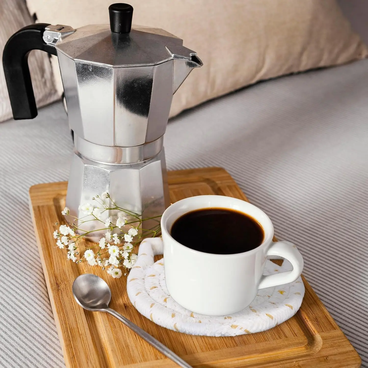 مجموعة قواعد أكواب أذن القطة باللون البني والأبيض مصنوعة يدويًا من القطن المضفر غير قابلة للانزلاق مع حامل للمشروبات #5