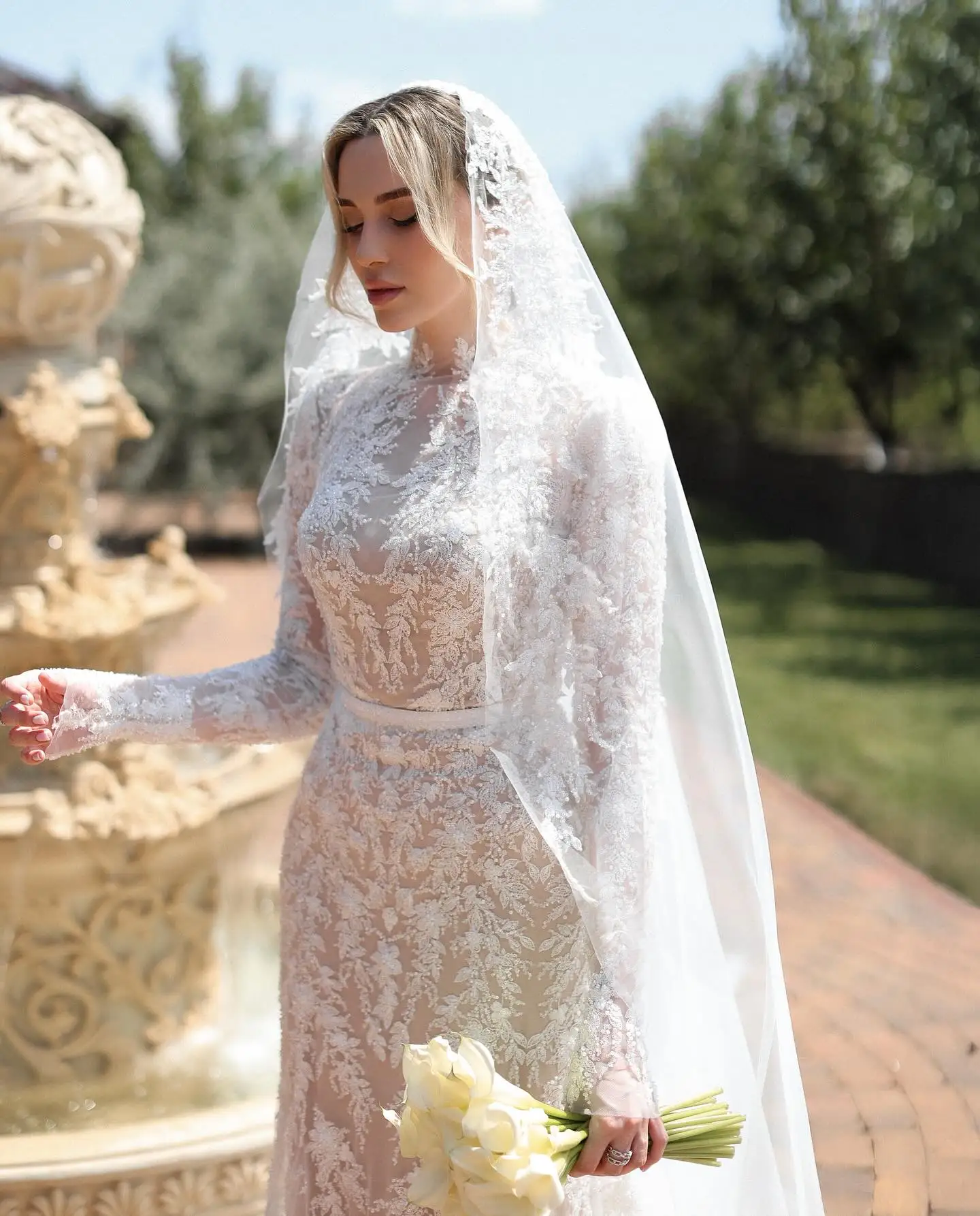 

Customized Mermaid White Elegant Boho High Quality Romantic Bridal Party Wedding Dress Bridal Gowns Long Sleeves embroider