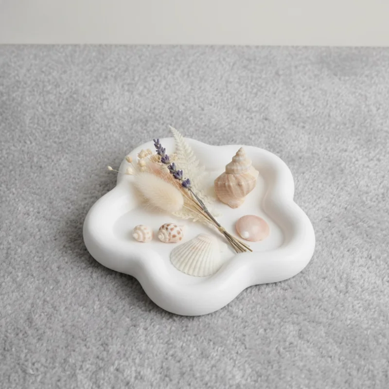 Creative Resin Trays Home Decor Jewelry Dish Heart Cloud Shape Storage Plate Organizer Watch Keys Holder Earrings Necklace Bowls