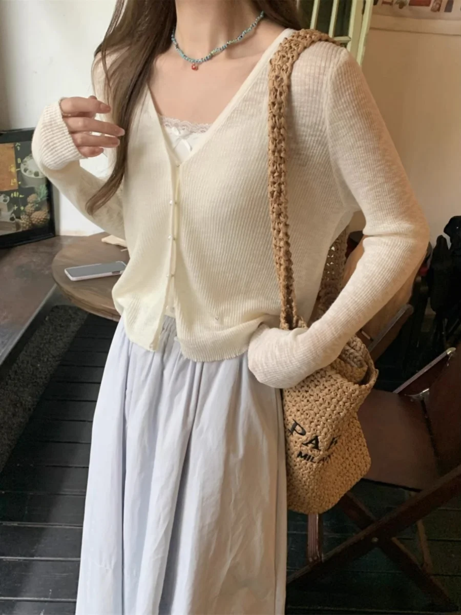 

e V-Ne Pearl Buttoned Sun Protection Knitted Cardigan Women's Outerwear Summer Thin Ice Silk Wrap irt Korean Sle...