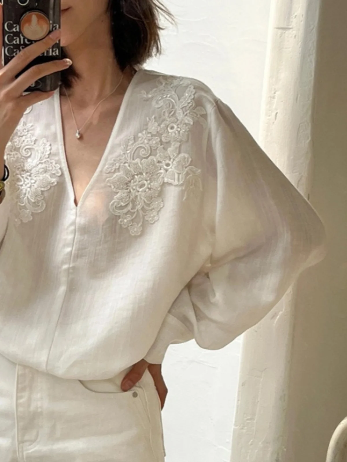 

Ele White irt Женский весенне-летний тонкий высококачественный V-Ne Long Sve Lantern Sve Regular Length Commute Sle