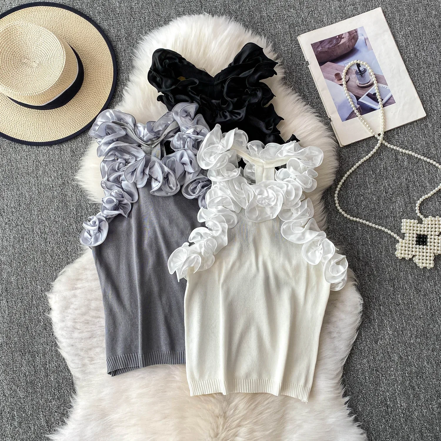 

2026 New Women Sleeveless Short Knitted Camisole Heavy Industry Sequined Flower Splicing Solid Color Crop Tank Tops Sweater Vest