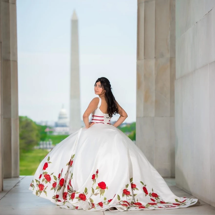 Customized White Quinceanera Dresses 2024 With Red Flower Embroidery Ball Gown V Neck Princess Vestidos De Party Dresses YQD80