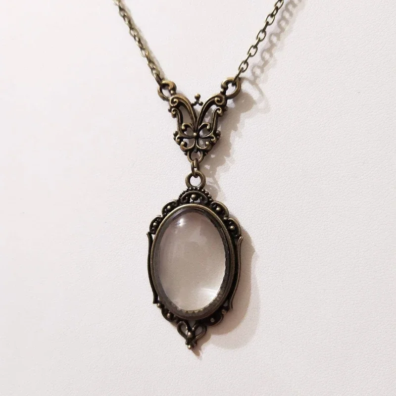 Gothic Queen Victoria Vintage Magnifying Glass Pendant Necklace for Men and Women Creative Bronze Color Jewelry Accessories