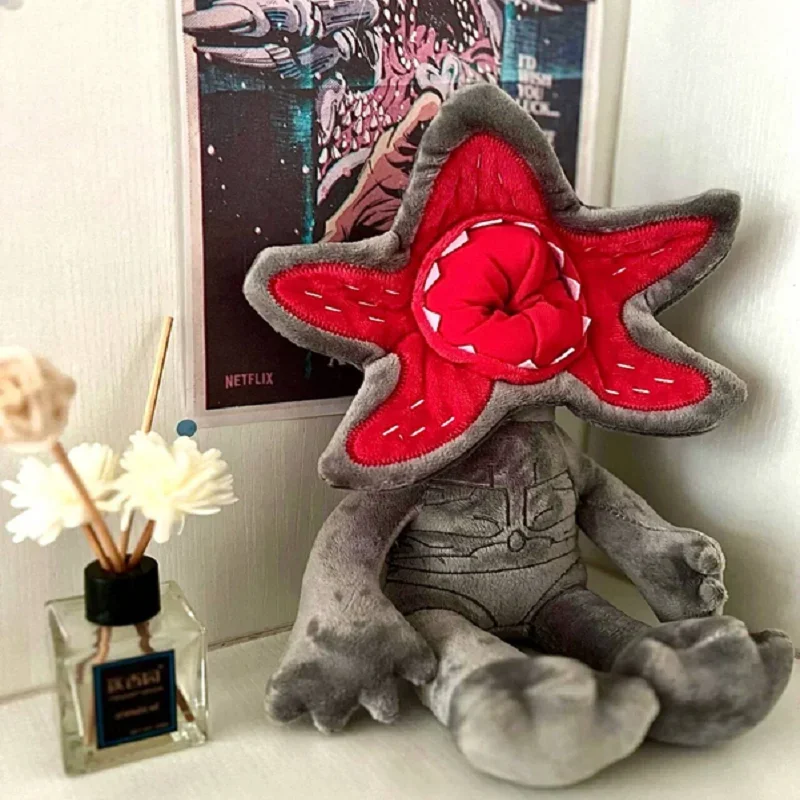 Pluszowe postacie z gier, uroczy pluszak w kształcie pajączka żyjącego na krwi, śliczna, jedząca ludzi kwiatowa maskotka, zabawny i unikalny pomysł na prezent dla miłośników roślin.