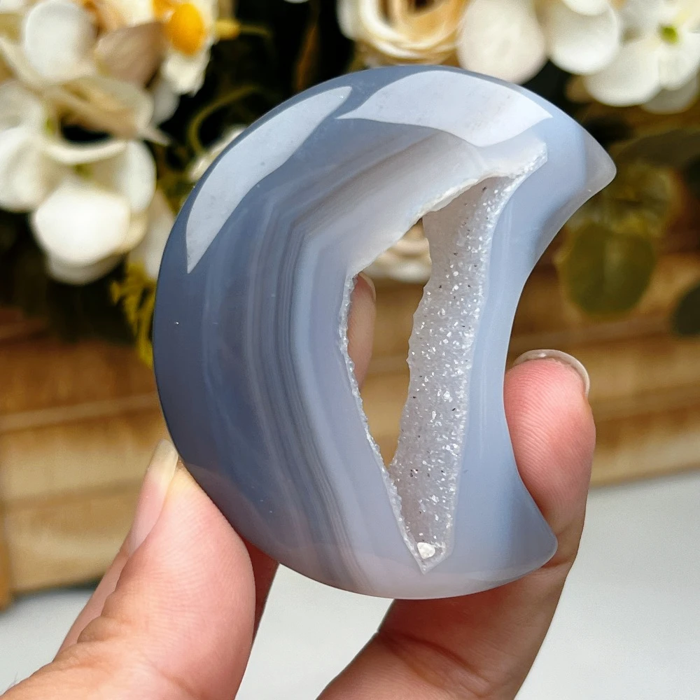 1Pc Agate Geode Moon-shaped Mineral Natural  Ccrystal Collection Home Garden Decorative Gift Reiki Energy Hhealing Meditation