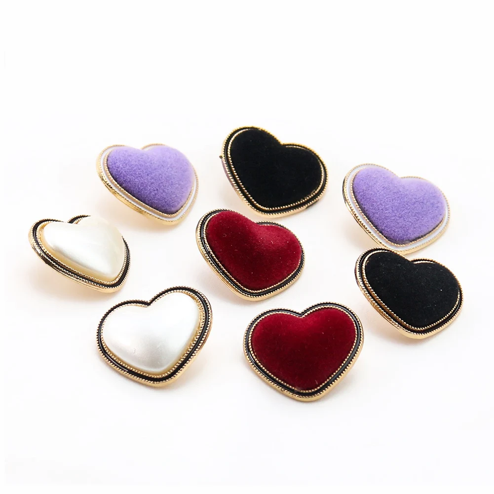 5PCS Metal Black Trim Vintage Love Decorative Shank Buttons Handmade Suede Heart Alloy Anklet Button Coat Decorative Accessories