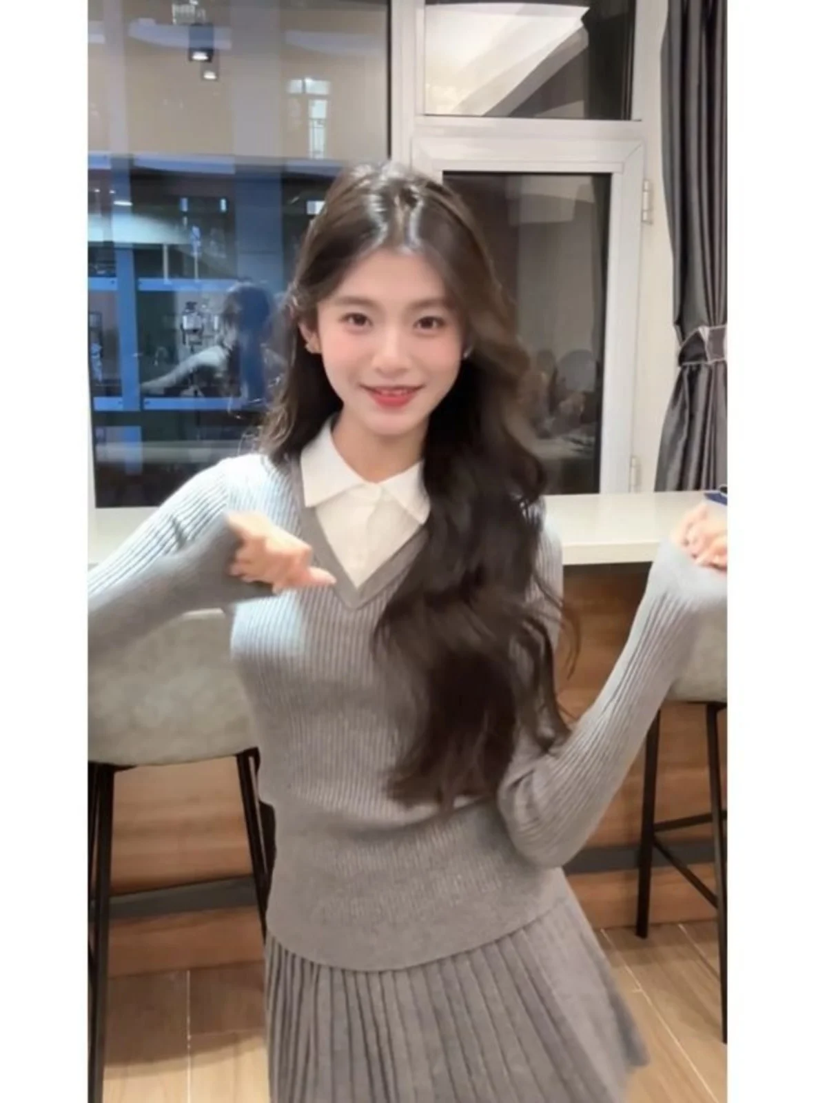 ชุดถักนิตติ้งผู้หญิงทรงเข้ารูป ชุดเซ็ตสองชิ้นสไตล์นักศึกษา แฟชั่นฤดูใบไม้ร่วง-ฤดูหนาว