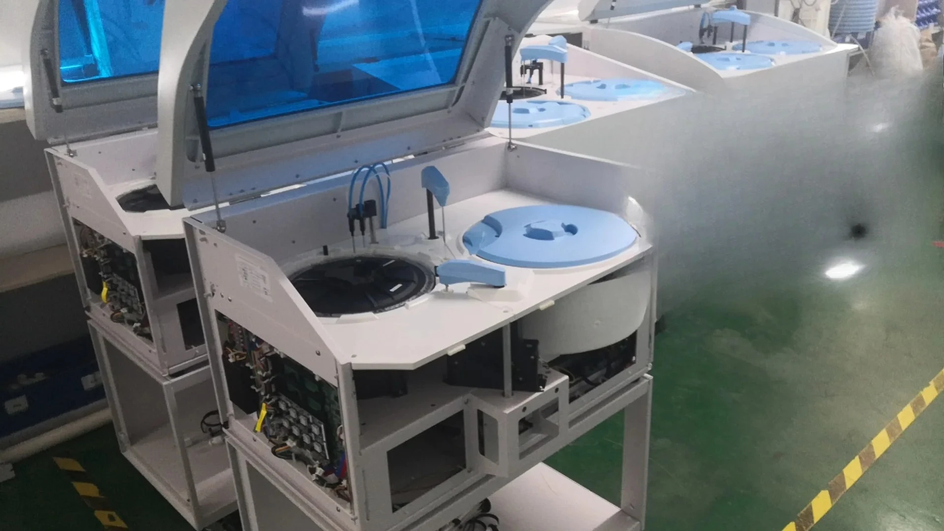 Similar to Mindray BS240 Chemistry Analyzer Medical Biochemistry Analyzer Used Fully Automatic Clinical Chemistry Analyzer Price