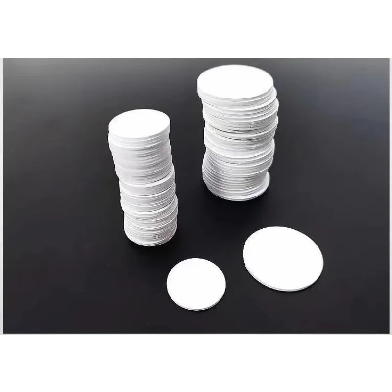 NTAG215 NFC 원형 카드 - 504바이트 메모리, 100K 지우기 사이클 |   도어 액세스, 명함(5팩)과 호환 가능