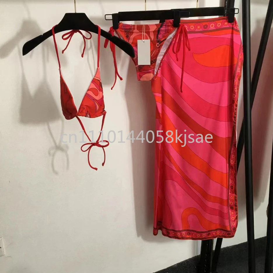 

Luxury Brand Women's Red Scarf Bikini Sets Designer Brand Lady Scarf Swimsuits with Letter Signature Logo