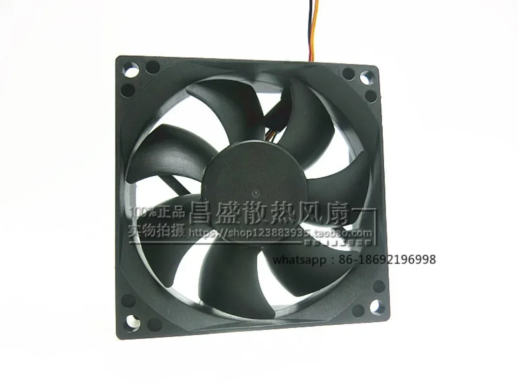Promotion Original AVC 8CM 8025 4 Pin PWM Large Air Volume Fan DS08025T12U 12V 0.7A