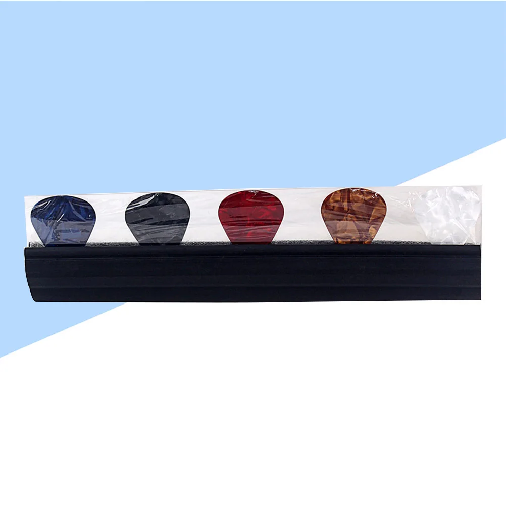 

L905 Black Pick Holder Stand Clamp Clip with 5 Pcs Random Color Guitar Plectrum Picks String Instrument Parts for Guitar Lovers