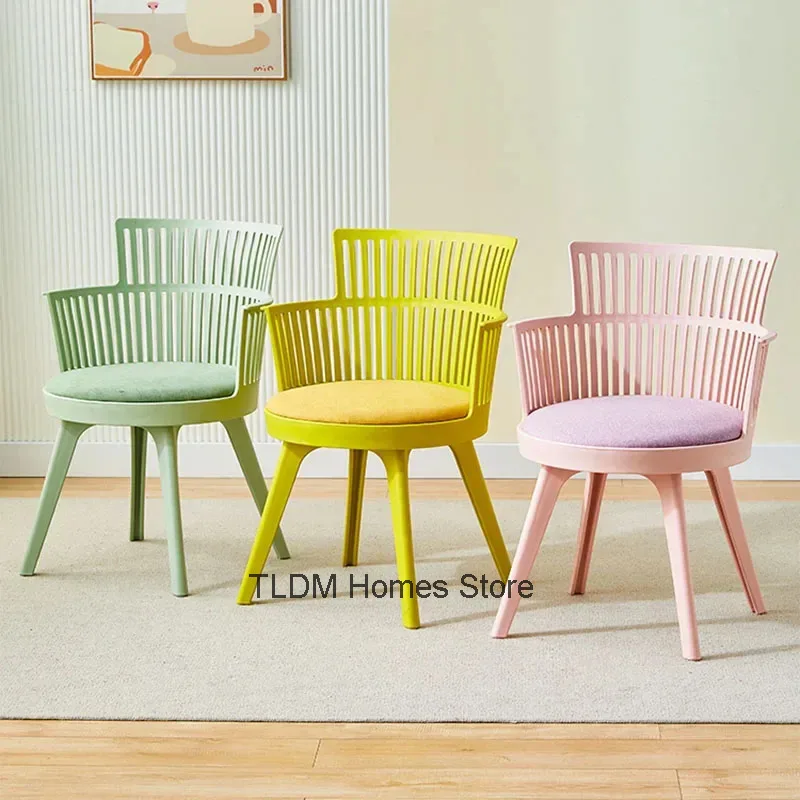 Minimalist Design Plastic Makeup Chair Bedroom Vanity Modern Dresser Dining Chairs Nordic Relax Home Furniture Arredamento LLMC