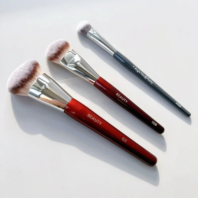Juego de brochas de maquillaje A506 109 101 Base contorneada correctora Mini brochas de base Kit de brochas de maquillaje esenciales
