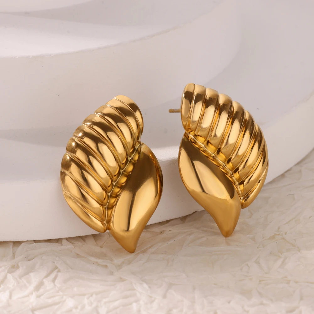 Flower Artificial Pearl Stainless Steel Earrings for Women Gold Color Conch Charm Earring Wedding Party Jewelry Accessories Gift