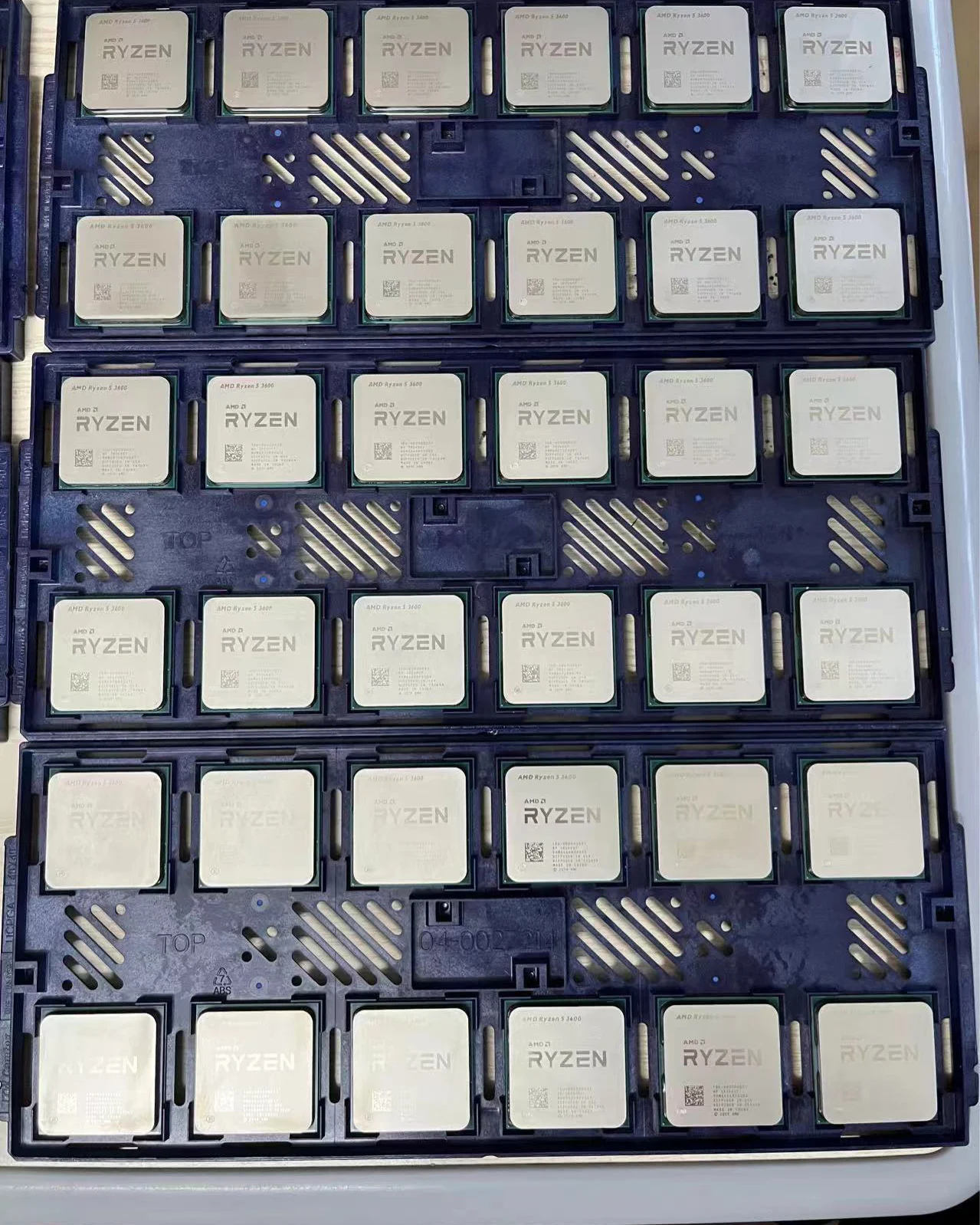 Processore AMD Ry Zen 7 9700X R7 9700X R5 9600X R9 9900X 9950X 5,5 GHz 8 core 16- thread 40 MB di cache di gioco 4NM Socket AM5 CPU da gioco