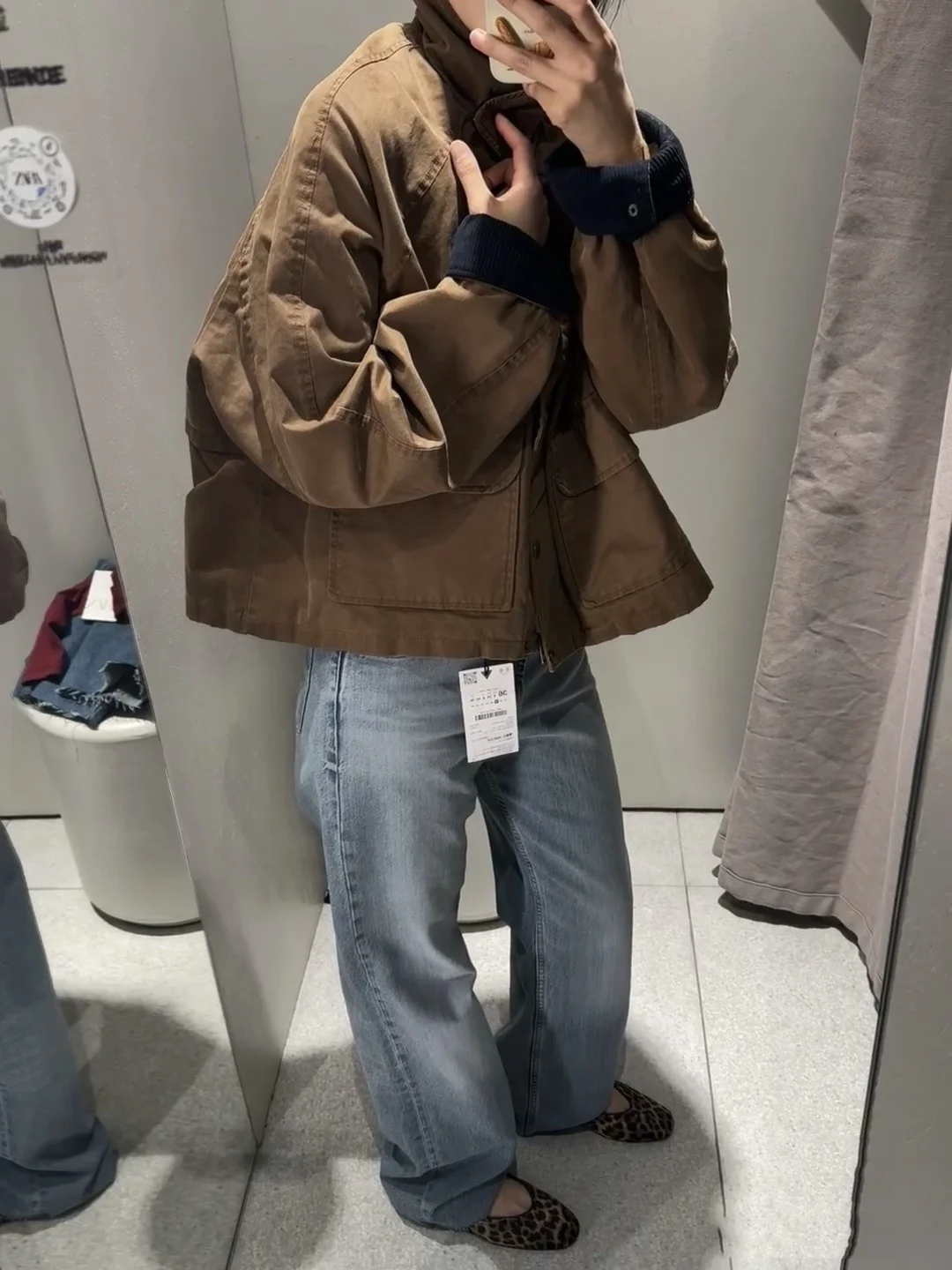 Chaqueta de Cuero Ence para Mujer, Primavera 2025, Estilo Americano, Cuello en Contraste de Color, Fibra de Poliéster Ora...