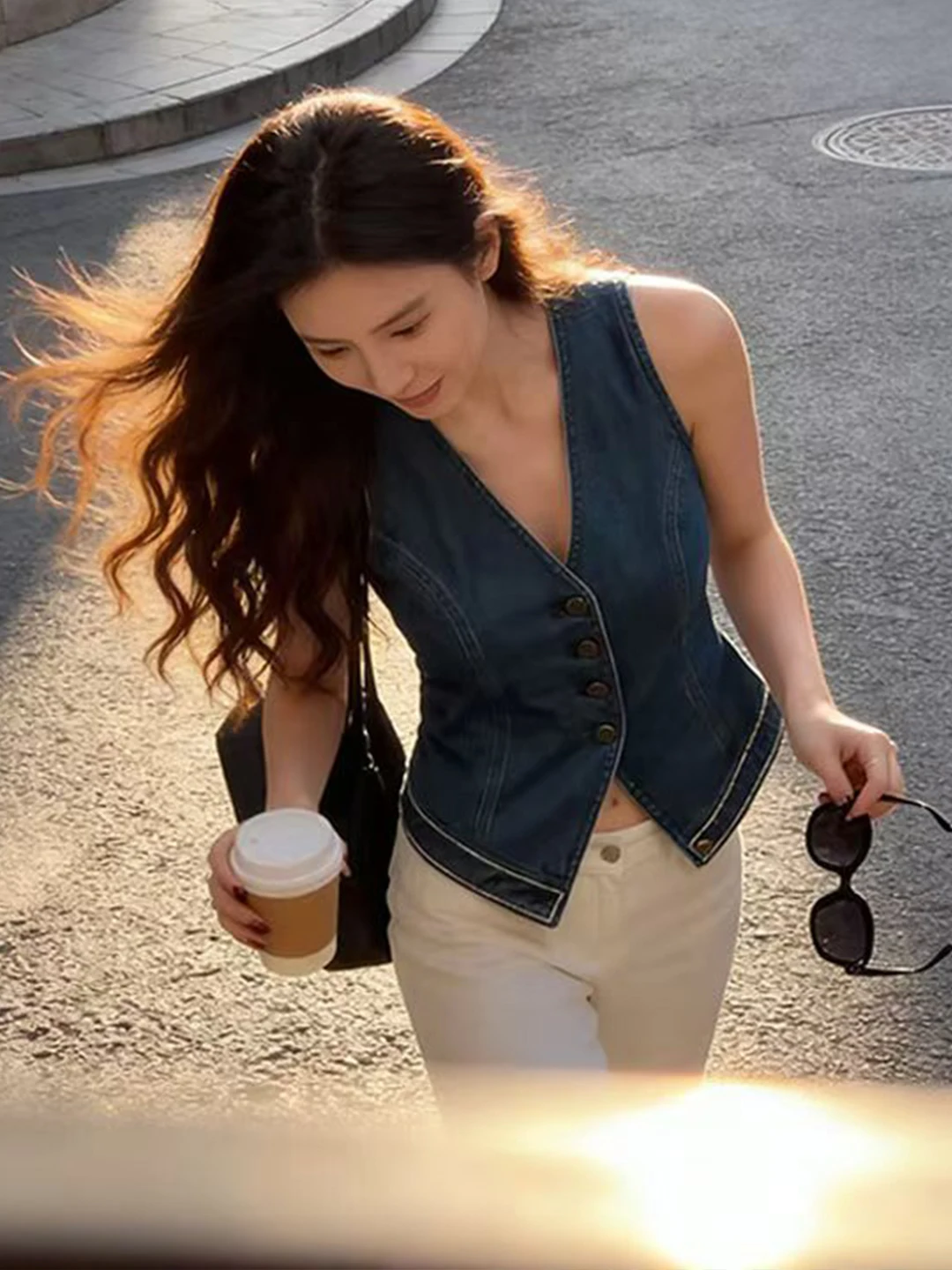 

Женский джинсовый жилет Slim Fit с V-образным вырезом на одной пуговице, повседневная модная верхняя одежда для улицы, зимняя коллекция