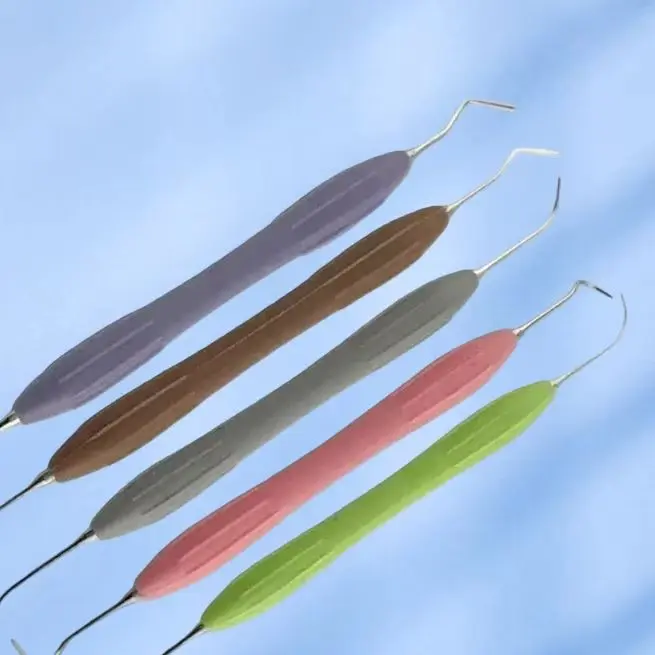 

Набор из 5/7 шт. эстетических шпателей для пломбировочного материала из полимерной смолы с автоклавируемым дезинфекционным боксом, стоматологический инструментарий