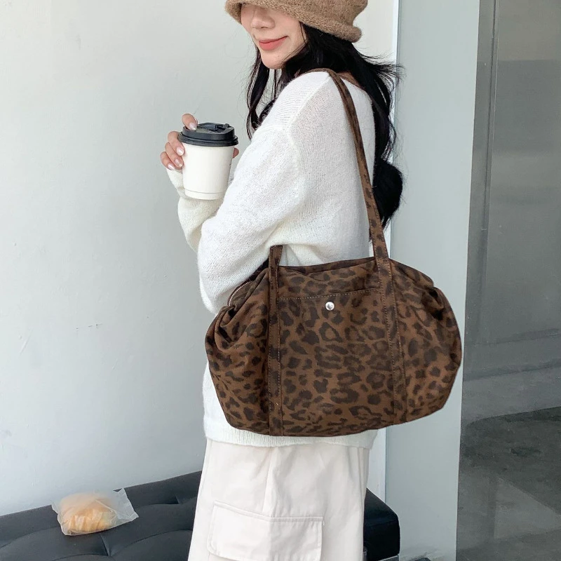 

Классическая сумка через плечо с леопардовым принтом, нейлоновая большая сумка большой емкости, женская модная ретро-сумка-подушка подмышками
