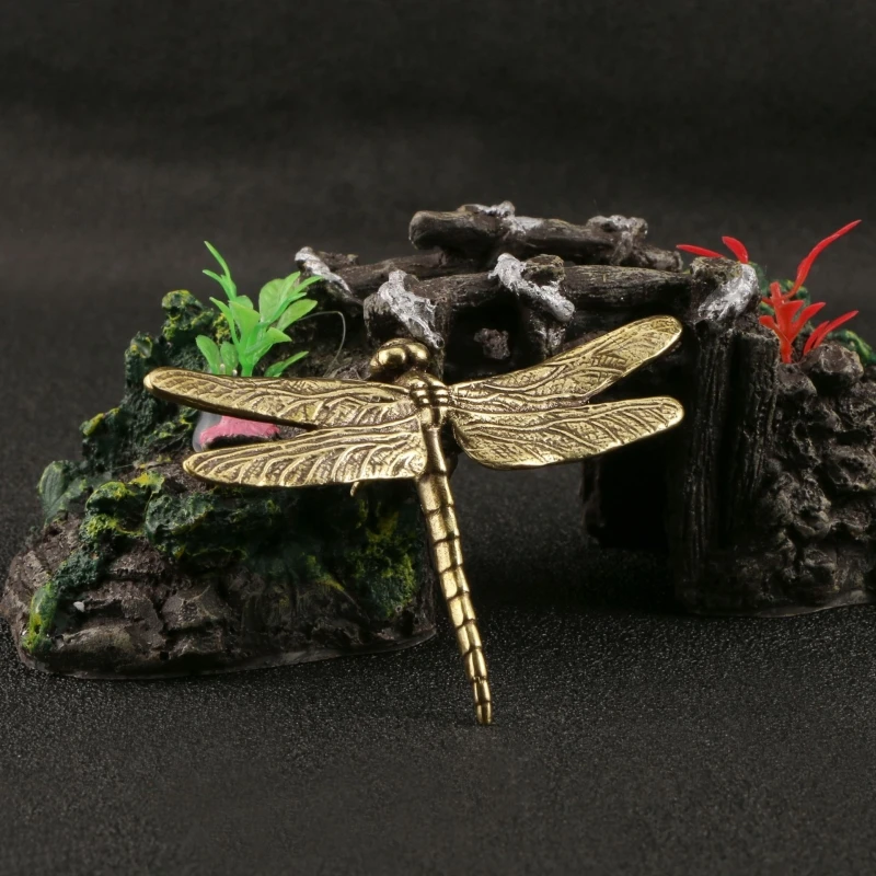 

New Chinese Pure Copper Creative Dragonfly Ornament Home Tea Pet Desk Decoration