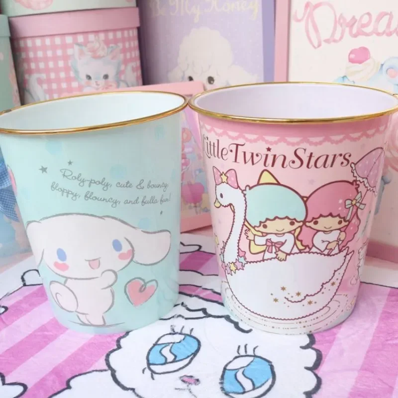 

Sanrio Kawaii Hello Kitty Household Trash Can My Melody Cinnamoroll Anime Cartoon Fashion Dormitory Bedroom Plastic Paper Basket