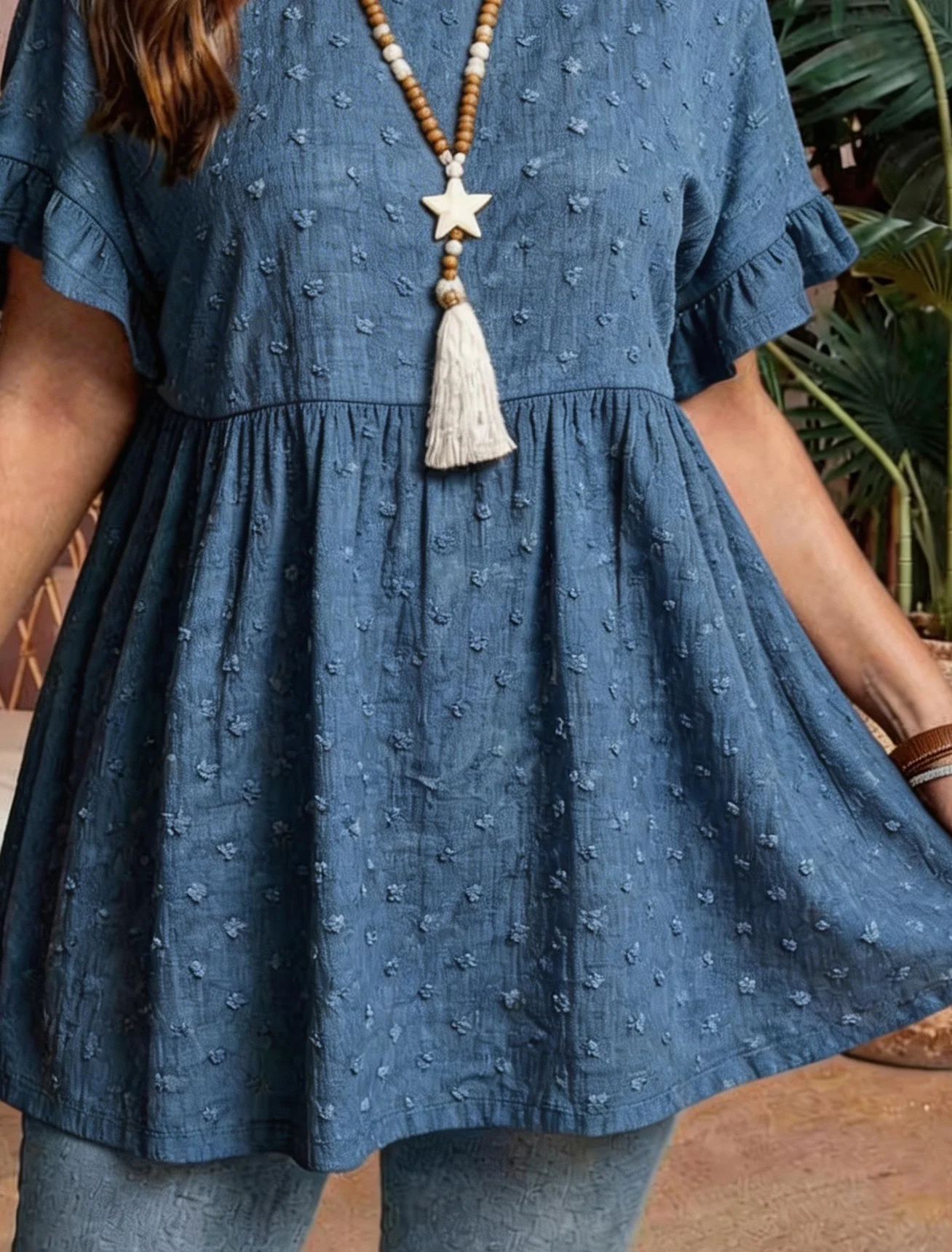 Camisa de encaje versátil informal de verano para mujer de talla grande, top moderno y a la moda con volantes grandes para damas de talla grande