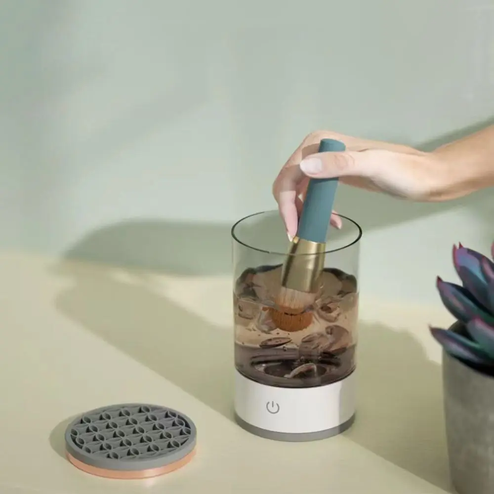 

Automatic Spinning Electric Makeup Brush Cleaner Efficient Time-Saving Cleaner Cleaning Brush Quick Drying 3 in 1