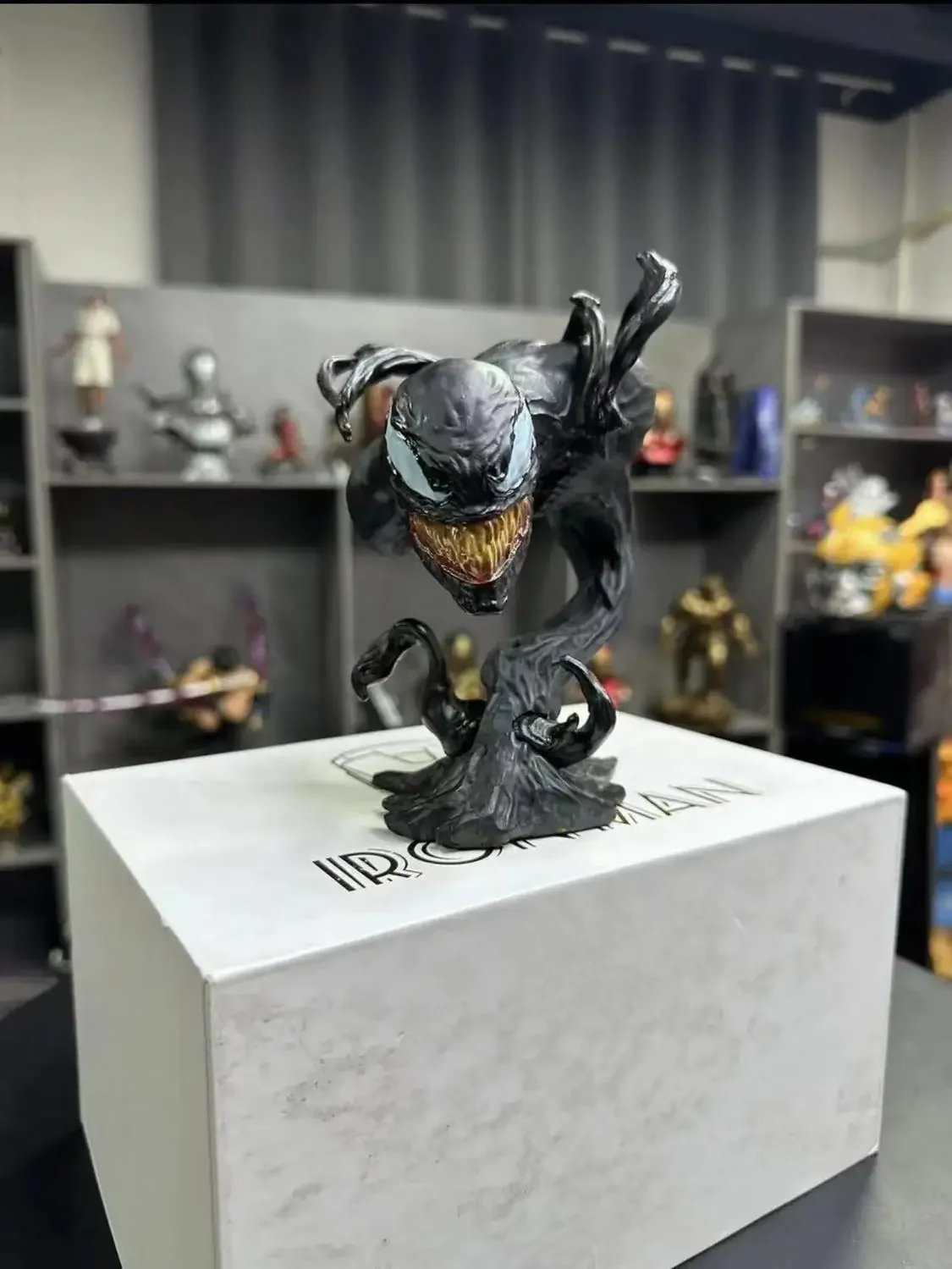 20ซม.Marvel Venomอะนิเมะรูปที่กําหนดเองตุ๊กตาเรซิ่นAction Figurineตกแต่งสะสมเด็กผู้ใหญ่Surpriseของขวัญ