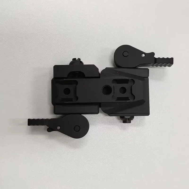 Dovetail Mount Design Made of Alloy, Suitable for a Quick-release Bracket for a Multifunctional 4-in-1 Thermal Imager.