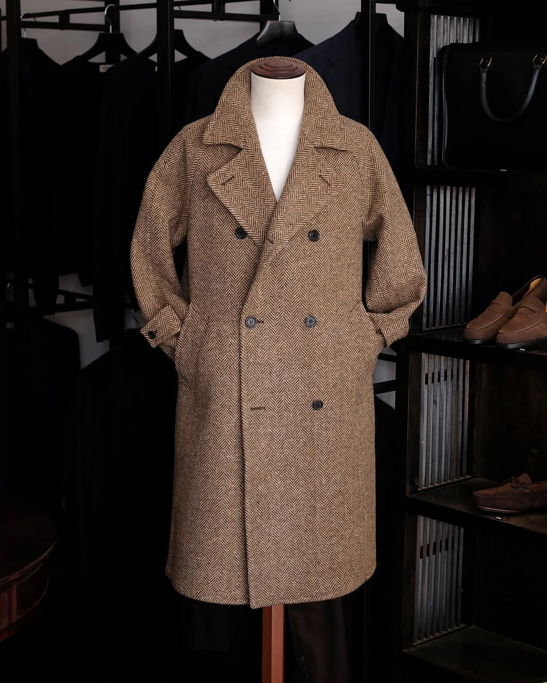 Vintage Autumn Winter Men's Tweed Herring Bone Windproof Warm Coat Single Breast Shawel Lapel OverCoat Tailored Customized