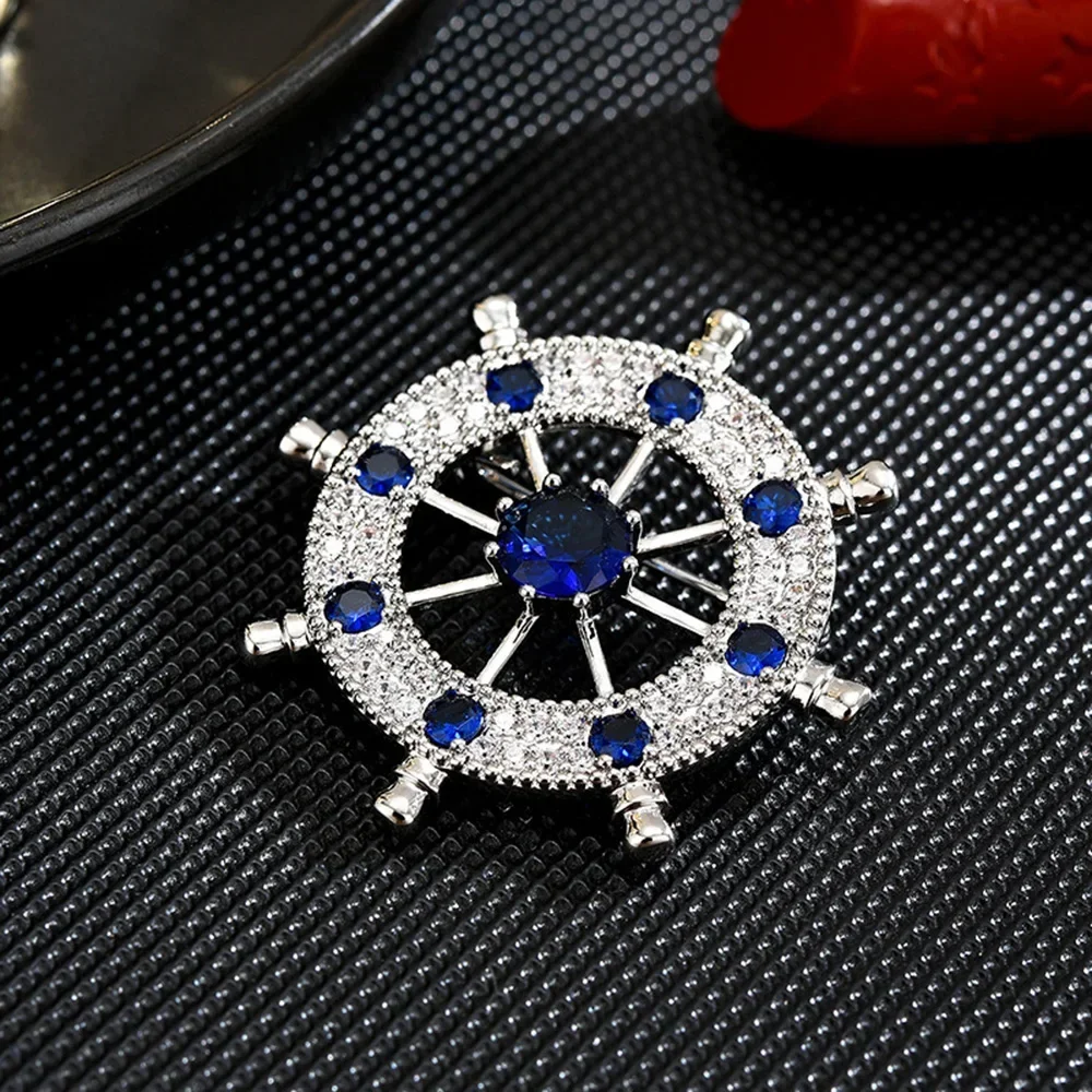 Fashion Crystal Rudder Brooch for Women Men Suit Shirt Badge Lapel Pins Personalized Jewelry Clothing Coat Accessories Gifts