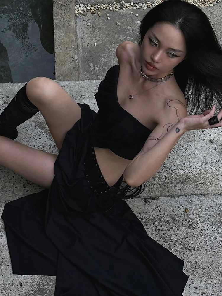 奇妙な猫モチーフのモダンでセクシーなローウエストプリーツスカートセット、レディースチューブトップタンクトップ、セクシーでクールなホットなツーピーススーツ