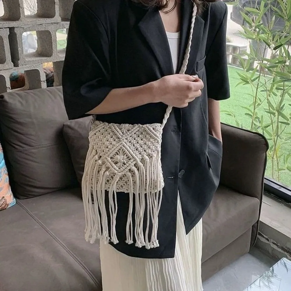 

Casual Ethnic Style Woven Straw Bag Solid Color Fringe Tassel Shoulder Bag Coin Purse Phone Bag Women Crossbody Bag Holiday